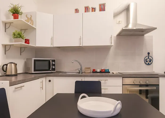 Xenia - In Via Delle Vigne 5 Apartman Genova