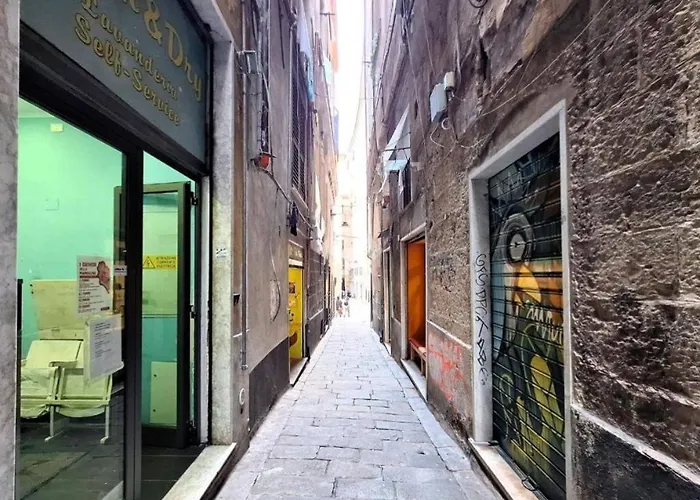 Xenia - In Via Delle Vigne 5 * Genova